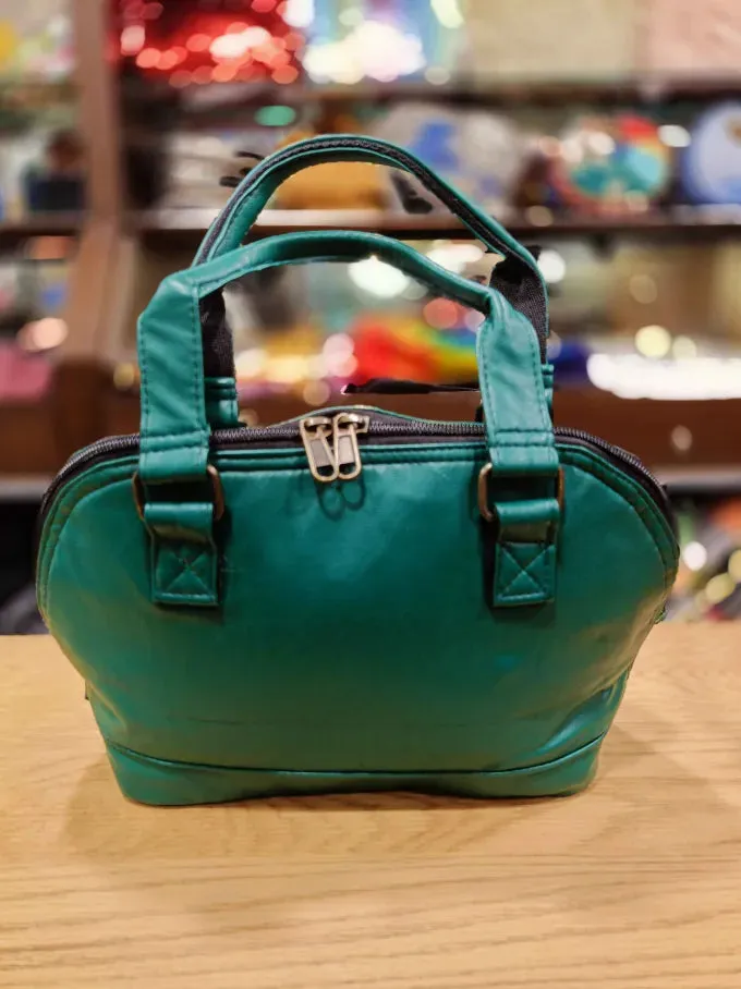 The Vegan Leather Green 🥑 BeeKeeper Clam Shell Handbag