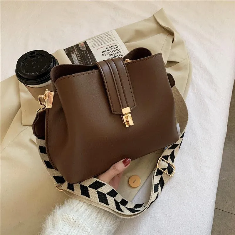 Wide Shoulder Strap Bucket Single Shoulder Bag